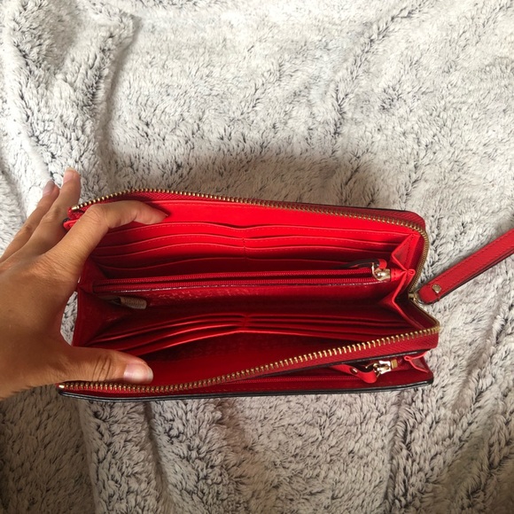 Kate Spade wallet - Picture 4 of 4